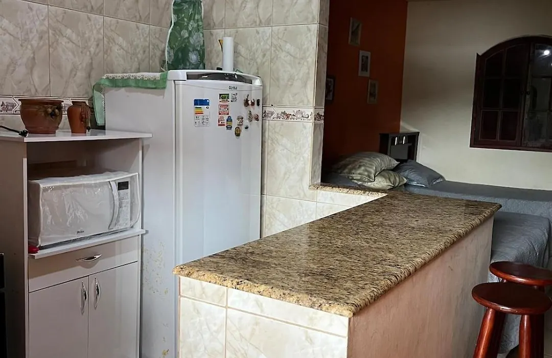Conforto e simplicidade! Casa top com garagem, cozinha, banheiro e quarto-1